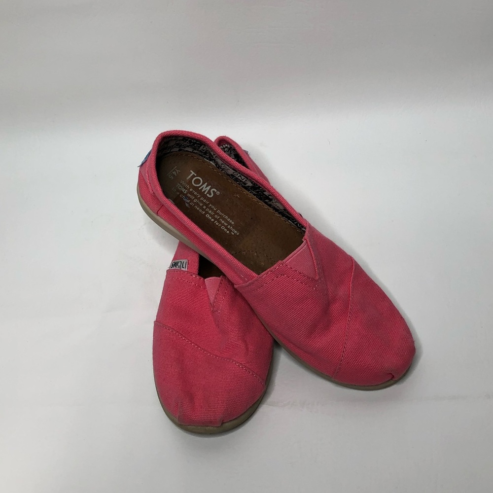 Pink Toms